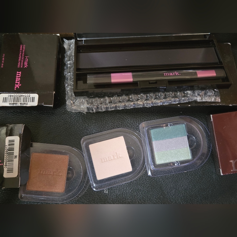mark. Eye Shadow Trio in Copper Cream & Sea Color Trio Refillable Palette - Picture 2 of 6